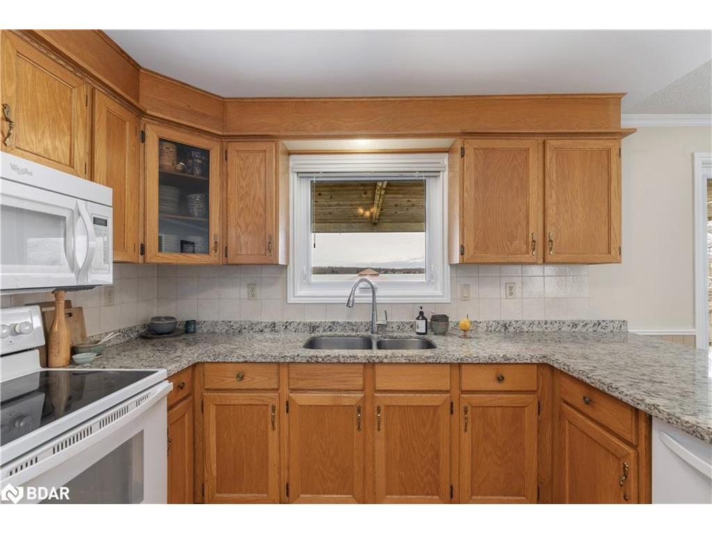 









4051


River

Road,
Ramara,




ON
L3V 6H7

