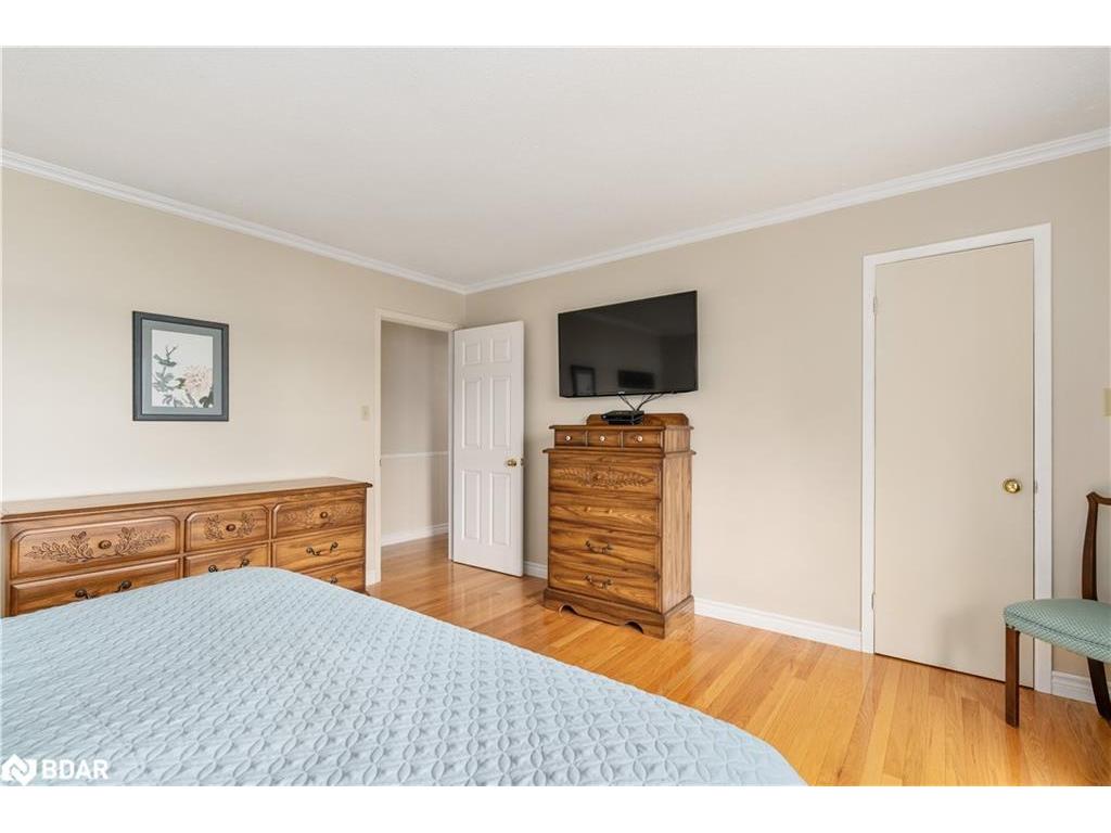 









4051


River

Road,
Ramara,




ON
L3V 6H7

