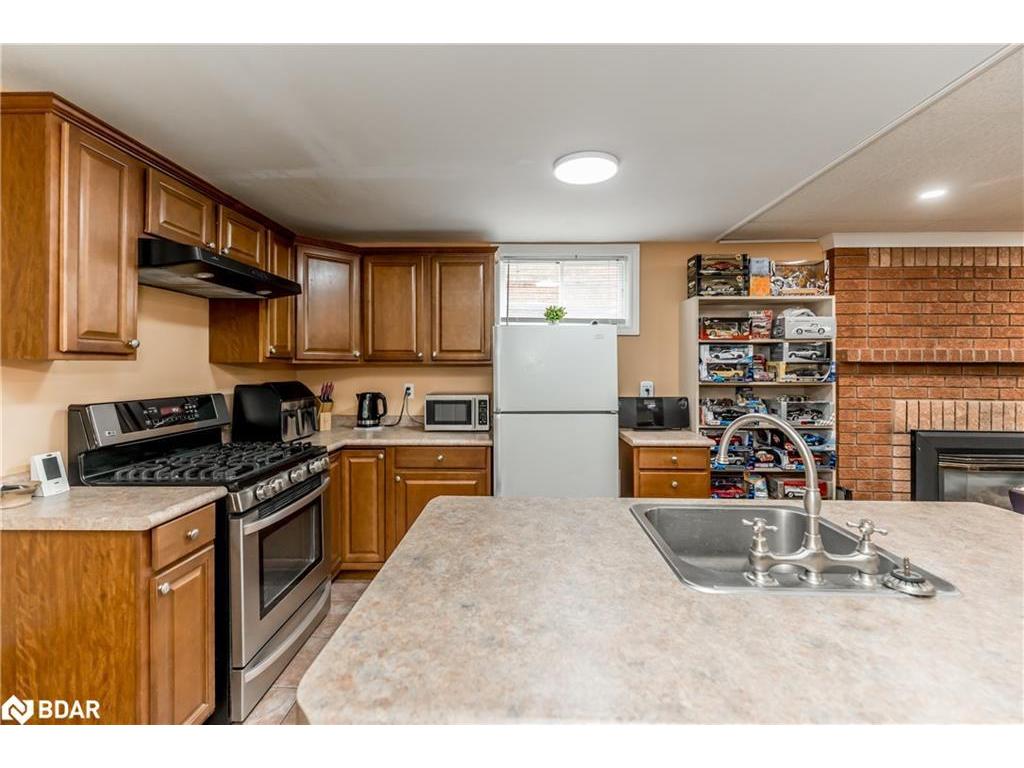 









91


Irwin

Drive,
Barrie,




ON
L4N 7A9

