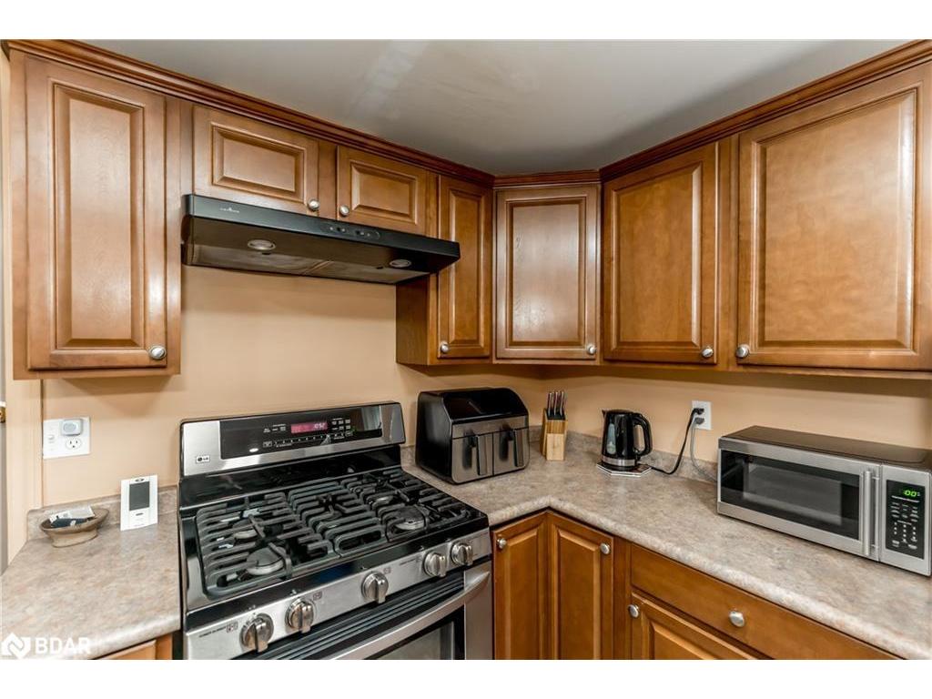 









91


Irwin

Drive,
Barrie,




ON
L4N 7A9

