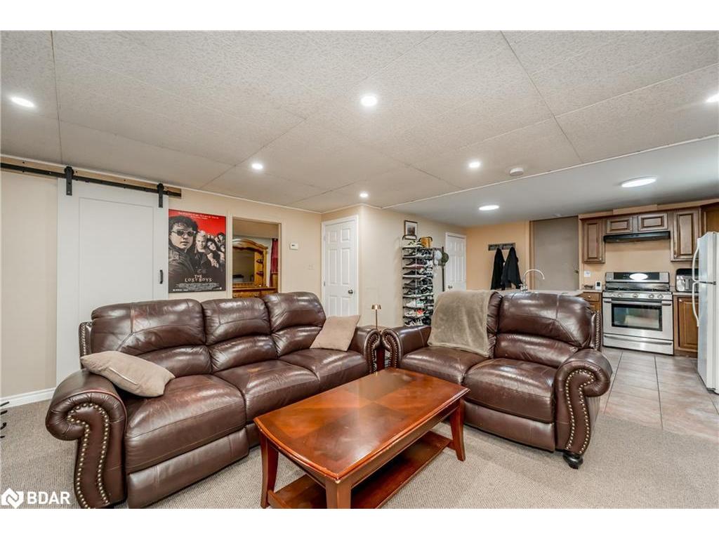 









91


Irwin

Drive,
Barrie,




ON
L4N 7A9

