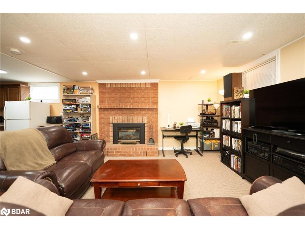 









91


Irwin

Drive,
Barrie,




ON
L4N 7A9


