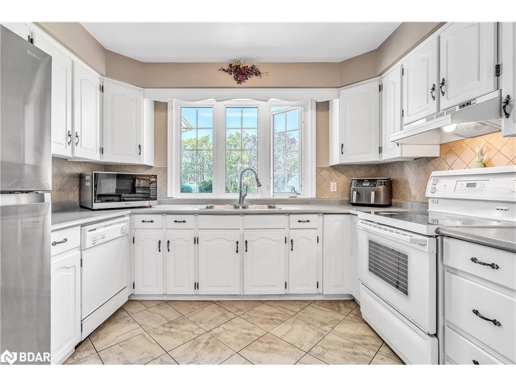 









2449


Old Second

Road North,
Elmvale,




ON
L0L 1P0

