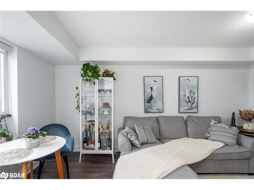 









2


Eva

Road, 2421,
Toronto,




ON
M9C 0A9

