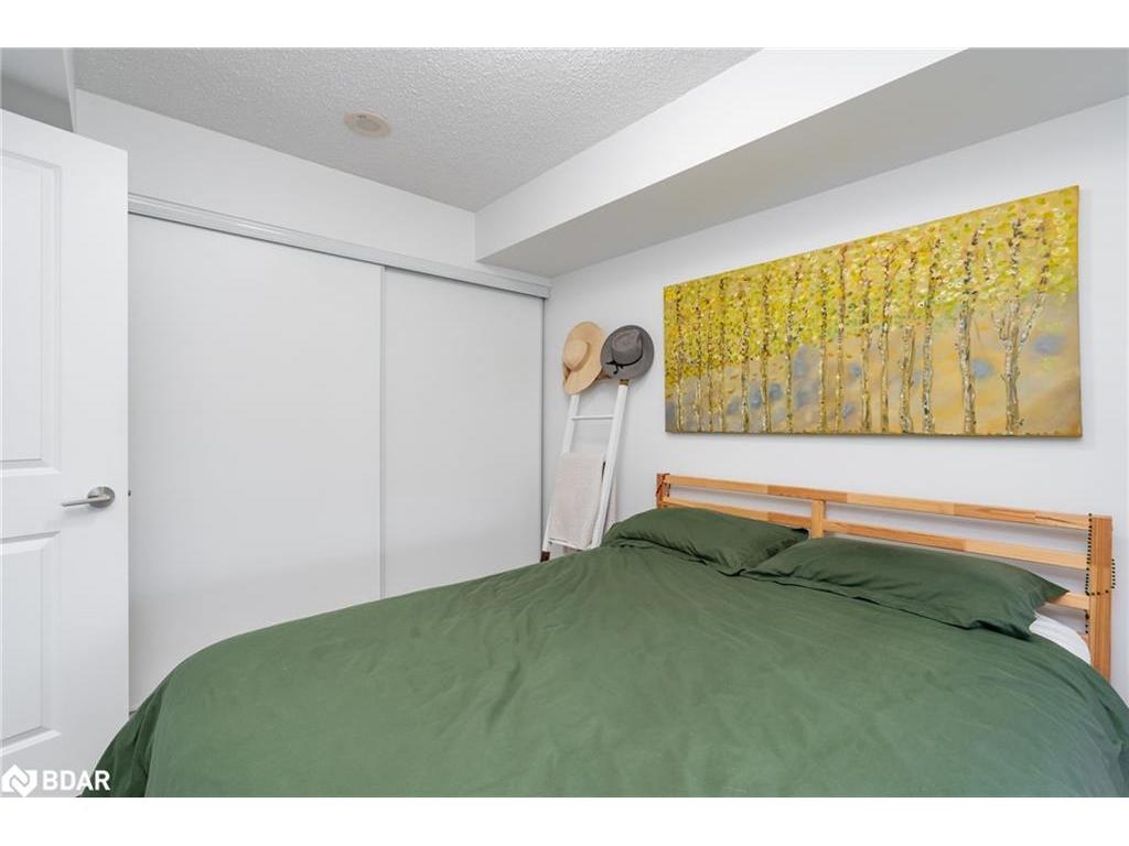 









2


Eva

Road, 2421,
Toronto,




ON
M9C 0A9

