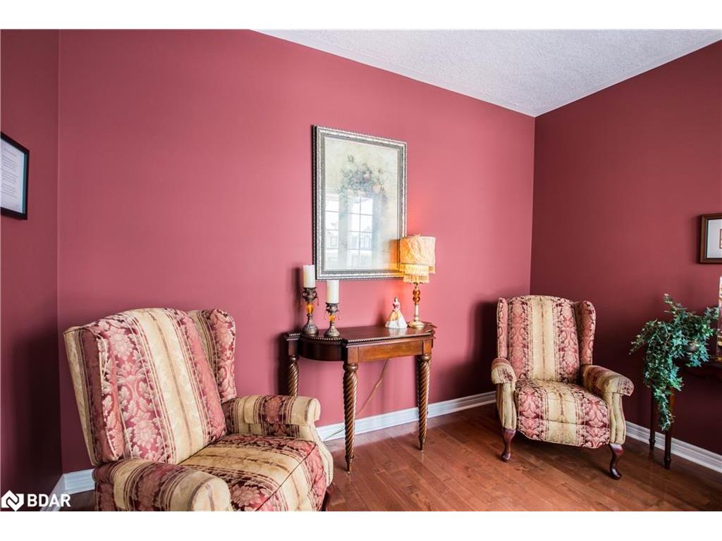 









47


Birkhall

Place,
Barrie,




ON
L4N 0K5

