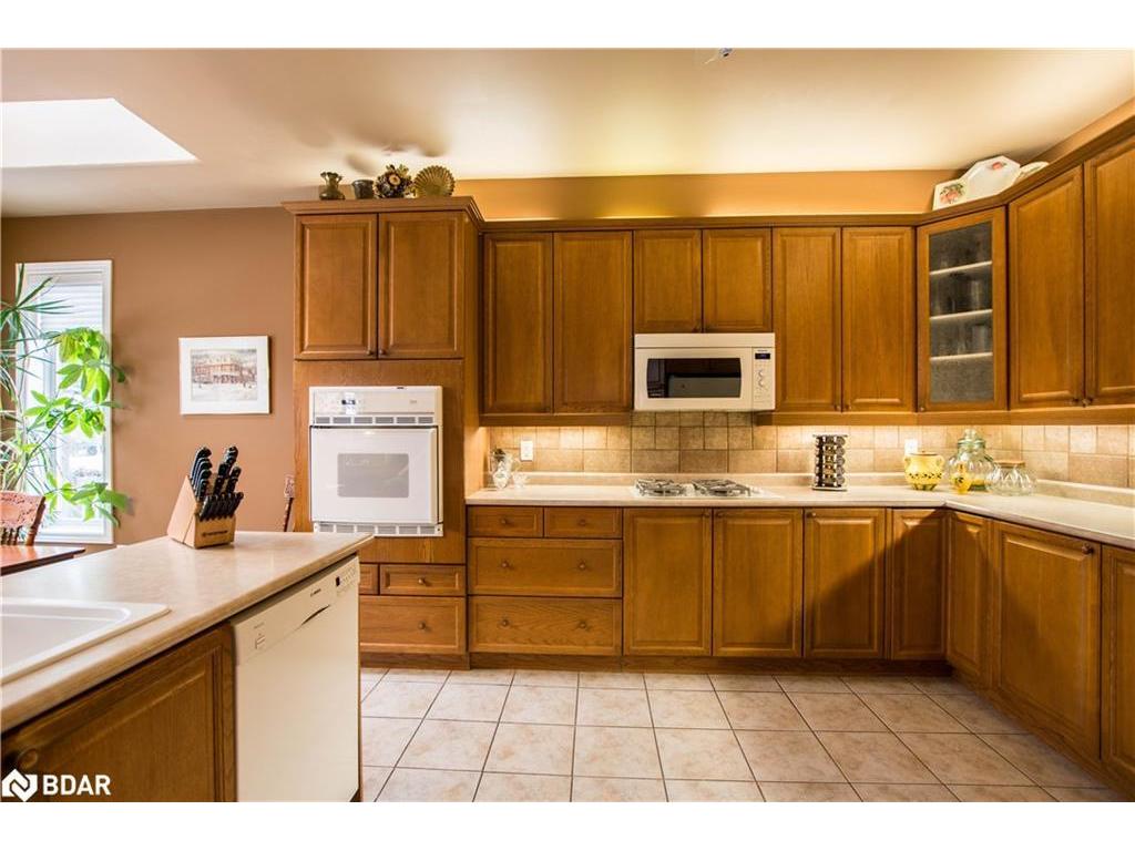 









47


Birkhall

Place,
Barrie,




ON
L4N 0K5

