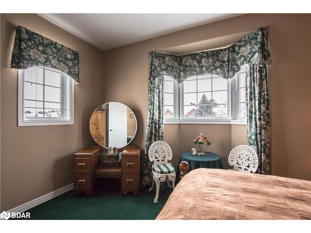 









47


Birkhall

Place,
Barrie,




ON
L4N 0K5

