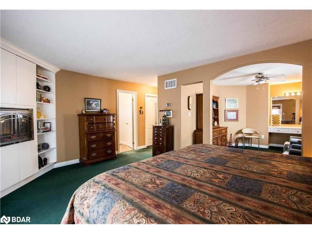









47


Birkhall

Place,
Barrie,




ON
L4N 0K5


