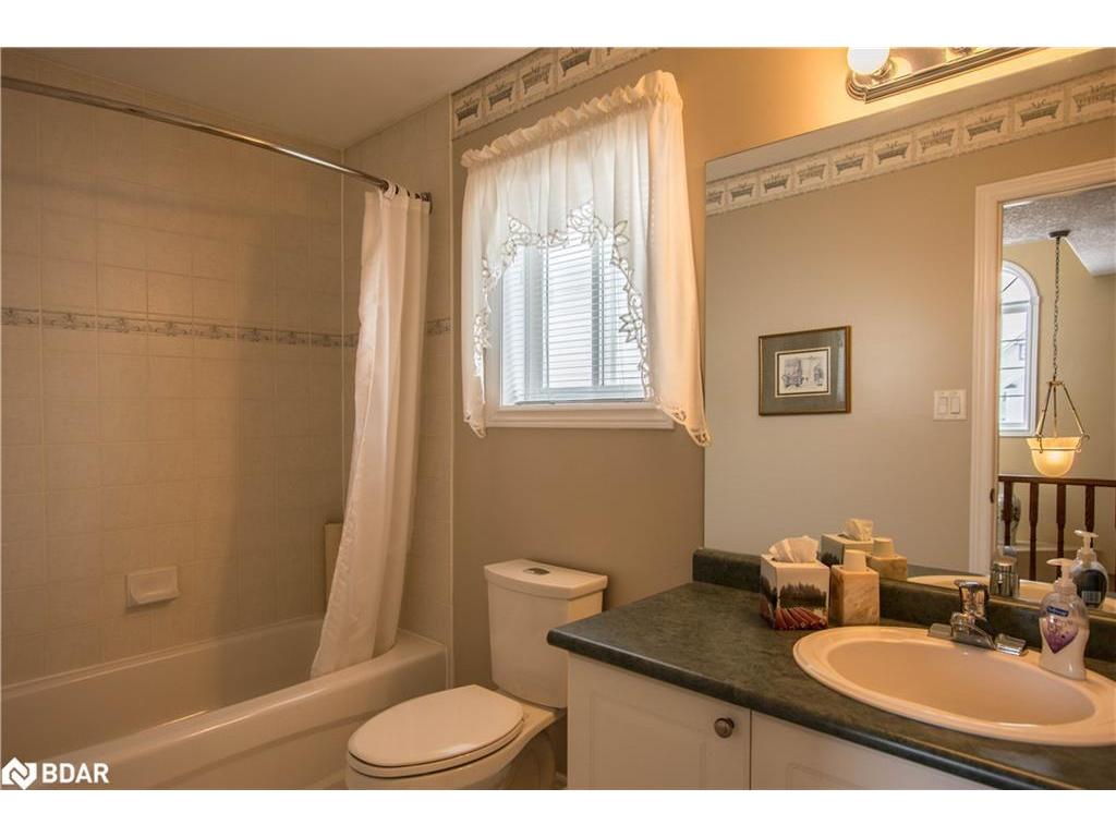 









47


Birkhall

Place,
Barrie,




ON
L4N 0K5


