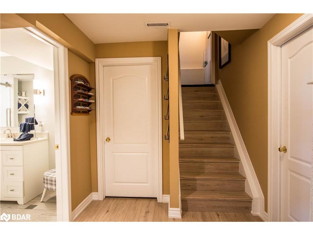









47


Birkhall

Place,
Barrie,




ON
L4N 0K5

