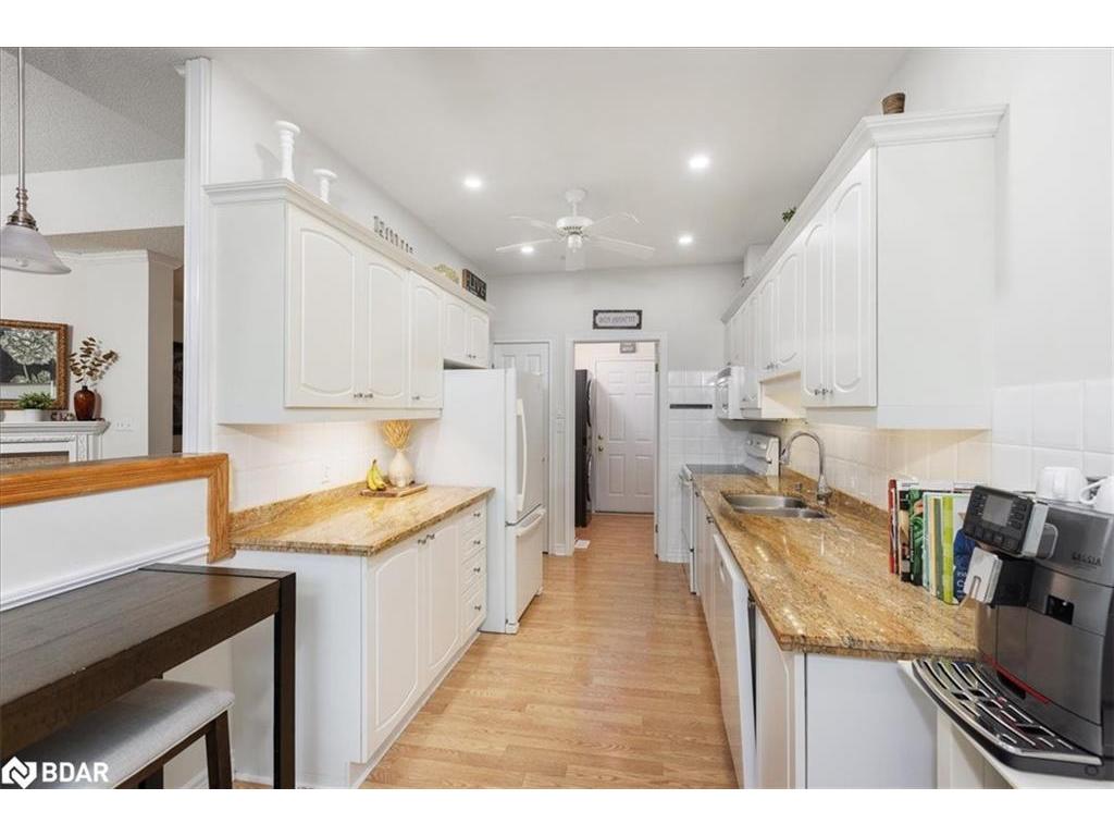 









95


Twentyplace

Boulevard,
Hamilton,




ON
L0R 1W0

