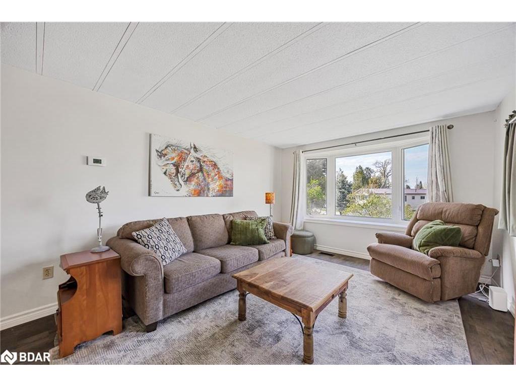 









17


Balantrae

Drive,
Oro-Medonte,




ON
L3V 0P9

