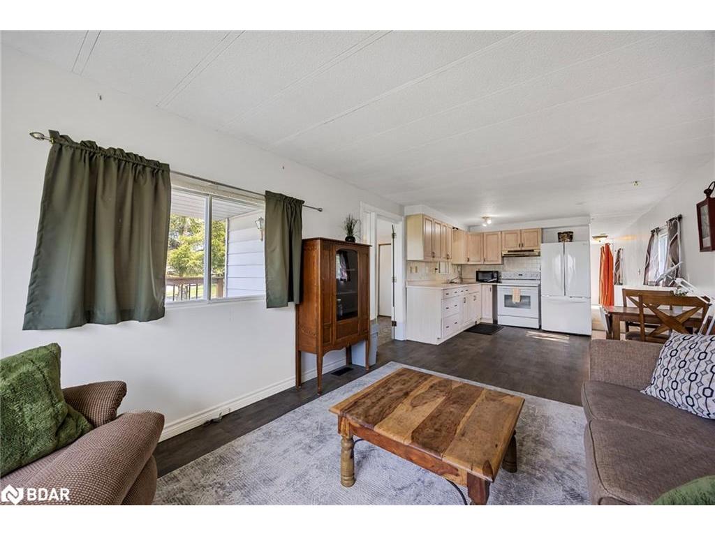 









17


Balantrae

Drive,
Oro-Medonte,




ON
L3V 0P9

