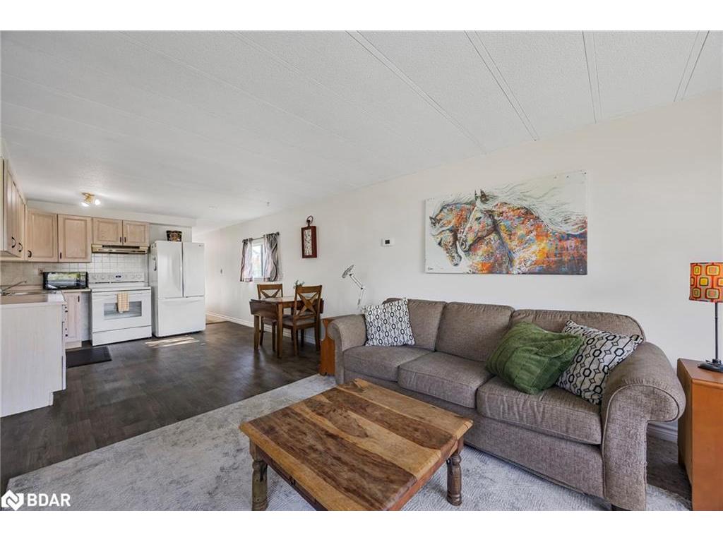 









17


Balantrae

Drive,
Oro-Medonte,




ON
L3V 0P9


