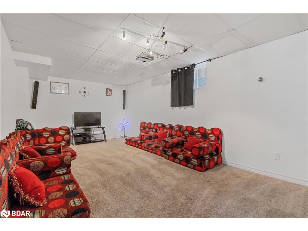 









1162


Smither

Road,
London,




ON
N6G 5R8


