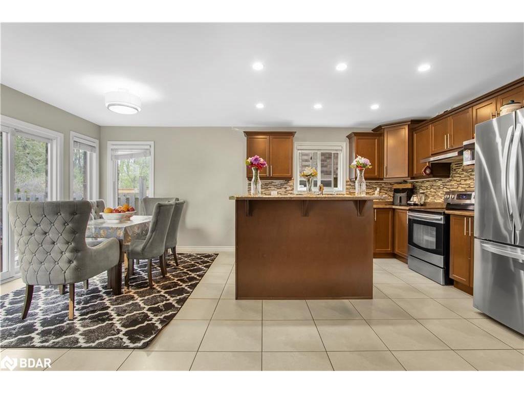 









1162


Smither

Road,
London,




ON
N6G 5R8

