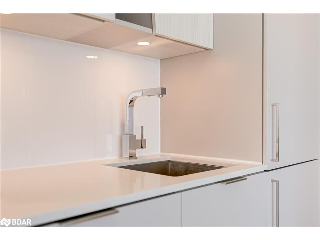 









3900


Confederation

Parkway, 4710,
Mississauga,




ON
L5B 0M3

