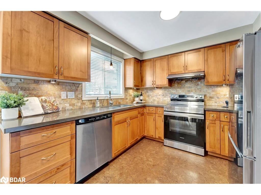 









780


Woodward

Avenue,
Milton,




ON
L9T 3T9

