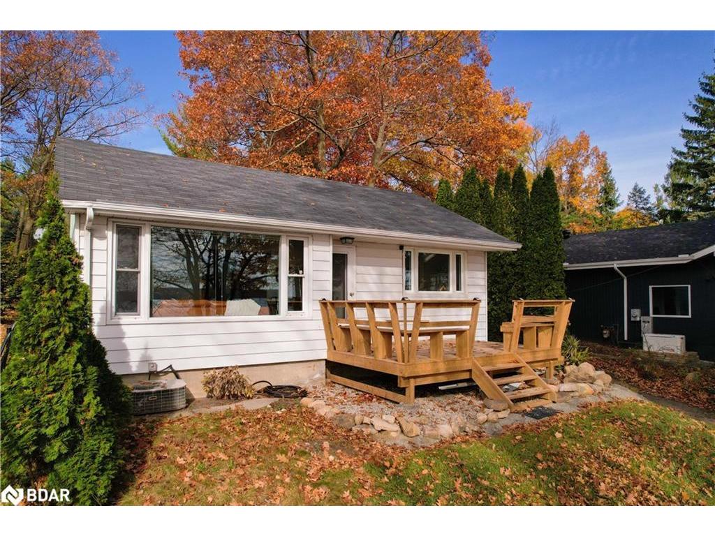 









23


Barrie

Terrace,
Oro-Medonte,




ON
L4M 1E8

