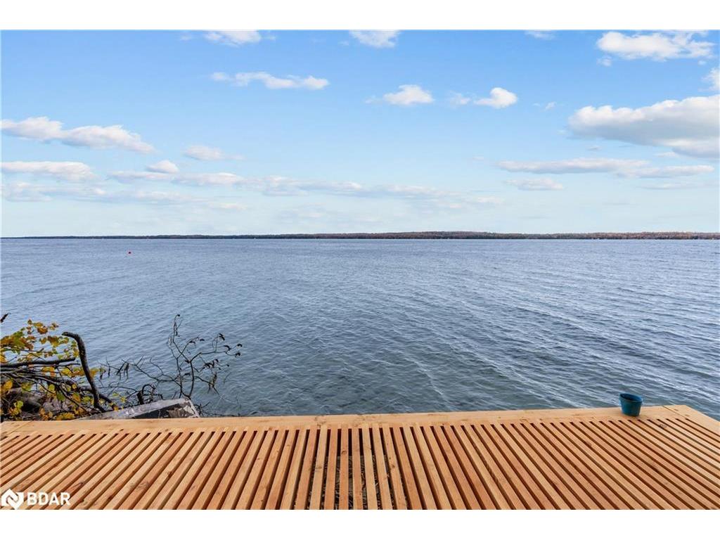 









23


Barrie

Terrace,
Oro-Medonte,




ON
L4M 1E8

