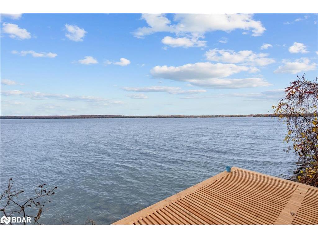 









23


Barrie

Terrace,
Oro-Medonte,




ON
L4M 1E8

