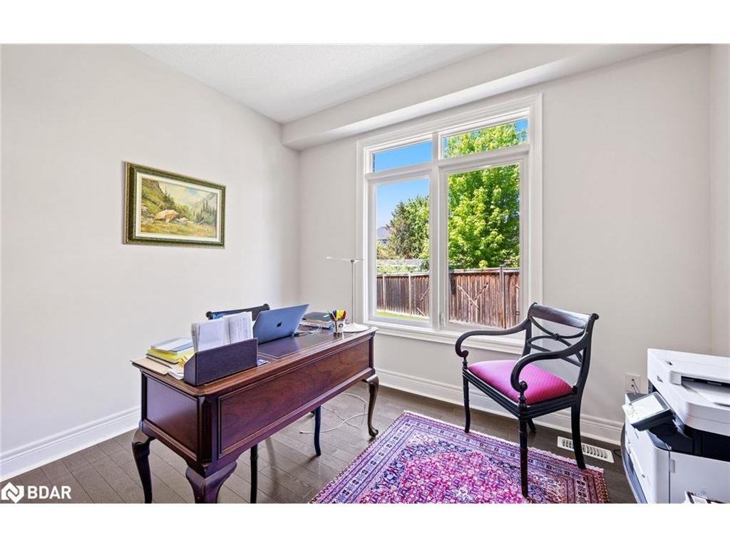 









6


Xavier

Court,
Brampton,




ON
L6Y 5S1

