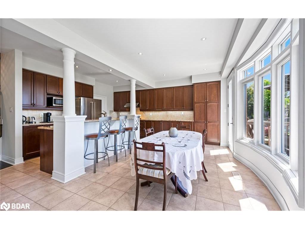 









6


Xavier

Court,
Brampton,




ON
L6Y 5S1

