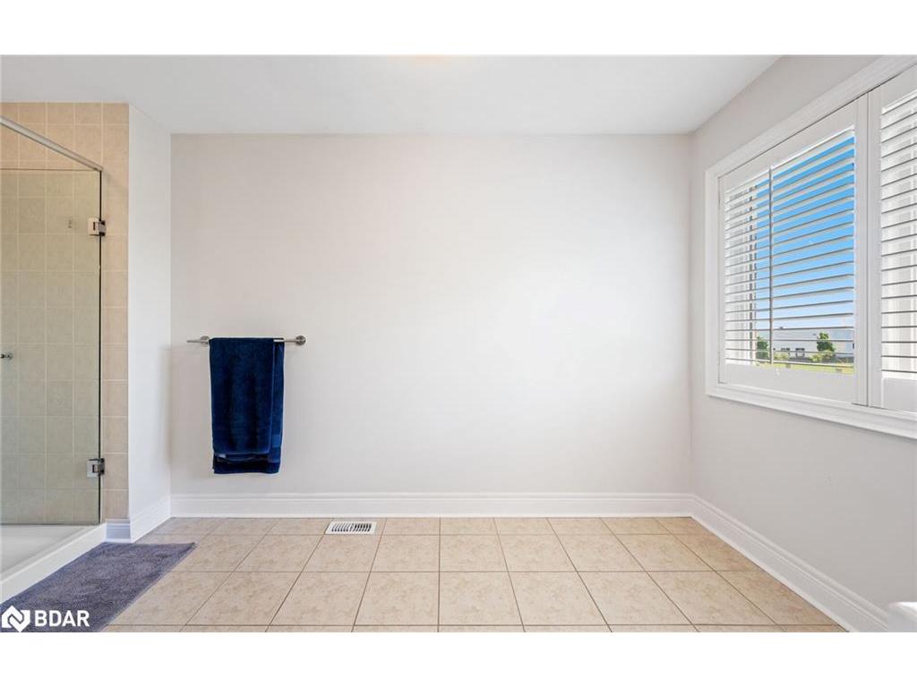 









6


Xavier

Court,
Brampton,




ON
L6Y 5S1

