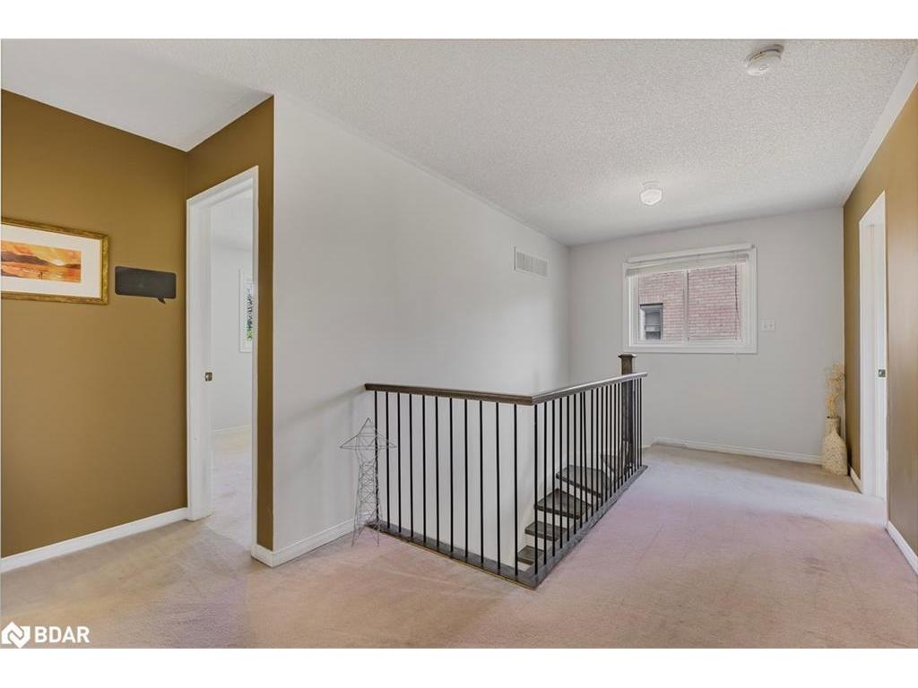 









32


Falling Brook

Drive,
Barrie,




ON
L4N 7E9

