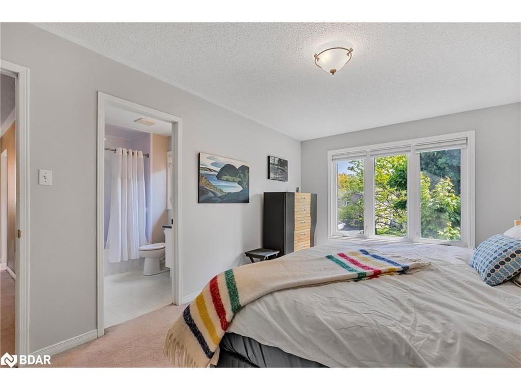 









32


Falling Brook

Drive,
Barrie,




ON
L4N 7E9

