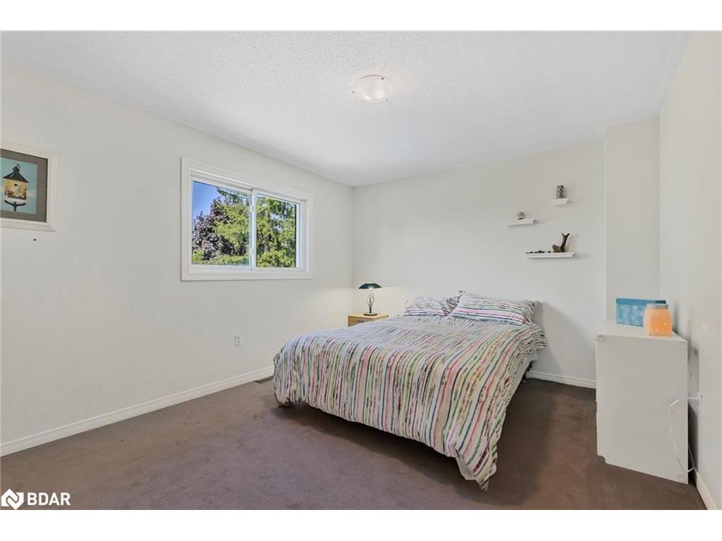 









32


Falling Brook

Drive,
Barrie,




ON
L4N 7E9

