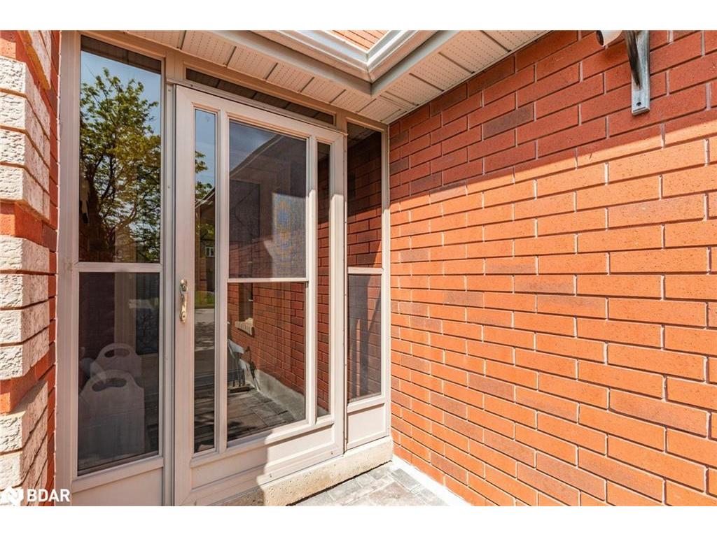 









32


Falling Brook

Drive,
Barrie,




ON
L4N 7E9

