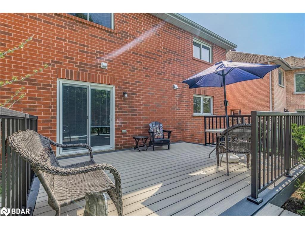 









32


Falling Brook

Drive,
Barrie,




ON
L4N 7E9

