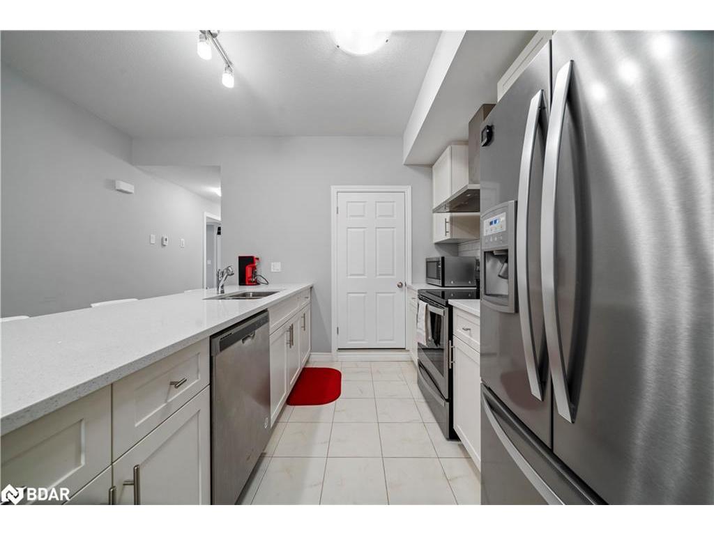 









182


Oat

Lane, 6,
Kitchener,




ON
N2R 0S8

