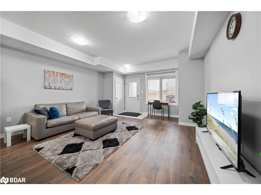









182


Oat

Lane, 6,
Kitchener,




ON
N2R 0S8

