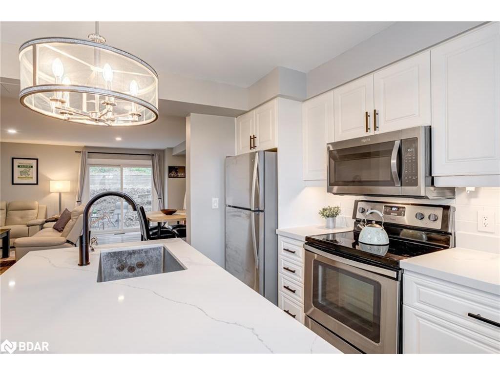 









135


Chalmers

Street, 21,
Cambridge,




ON
N1R 6M2

