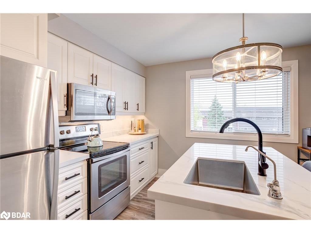 









135


Chalmers

Street, 21,
Cambridge,




ON
N1R 6M2

