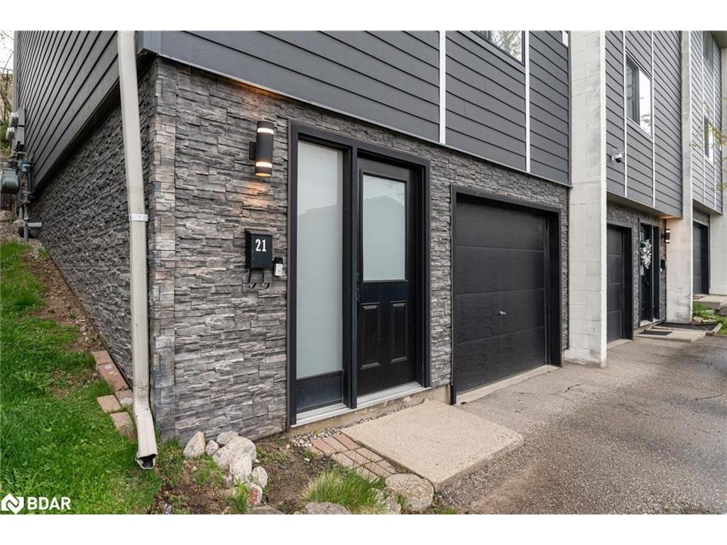 









135


Chalmers

Street, 21,
Cambridge,




ON
N1R 6M2

