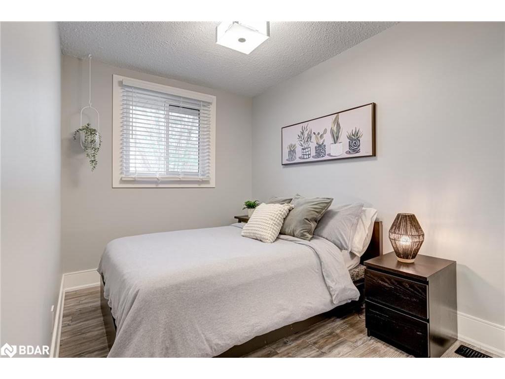 









135


Chalmers

Street, 21,
Cambridge,




ON
N1R 6M2

