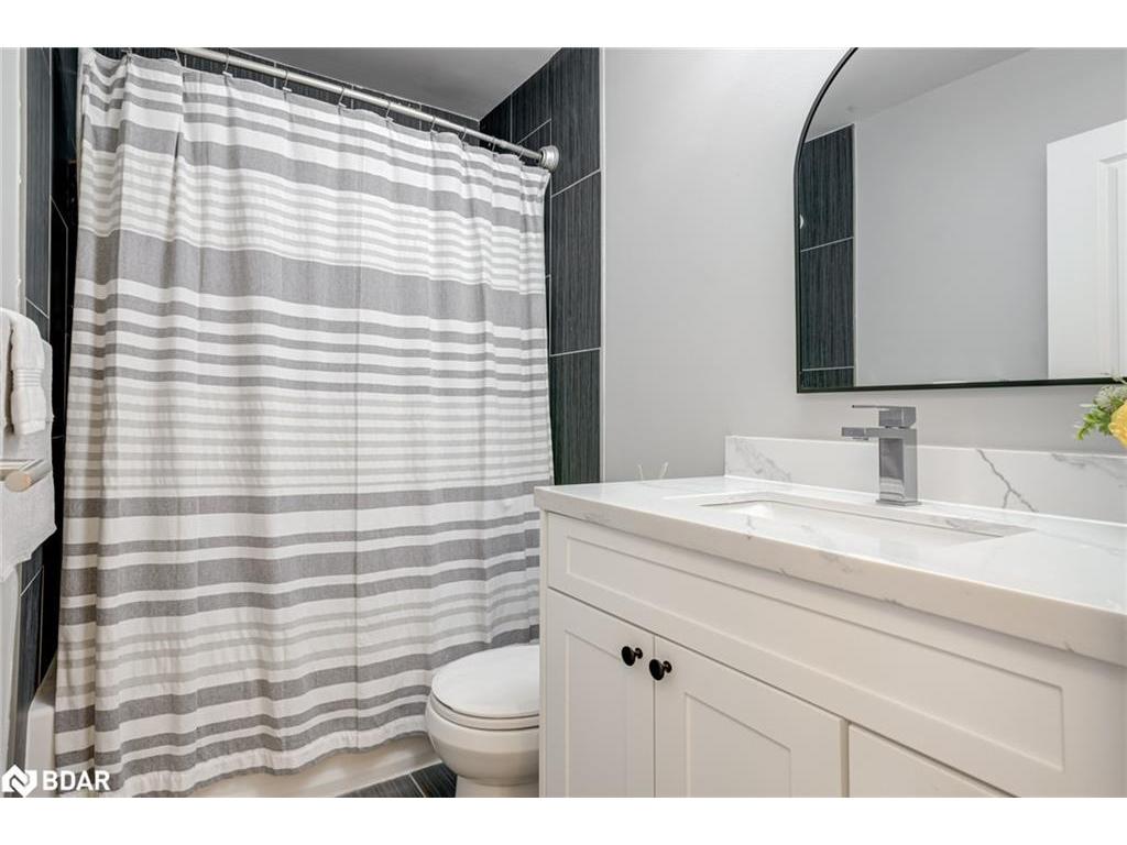 









135


Chalmers

Street, 21,
Cambridge,




ON
N1R 6M2

