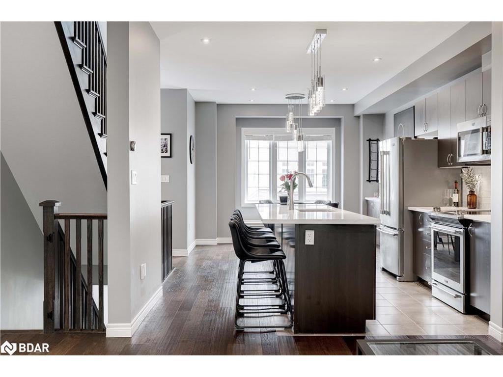 









122


Dundas

Street East, 17,
Waterdown,




ON
L9H 7K6

