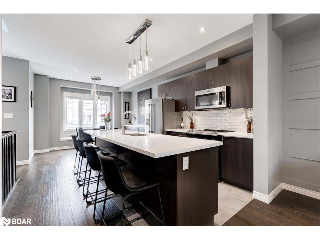 









122


Dundas

Street East, 17,
Waterdown,




ON
L9H 7K6

