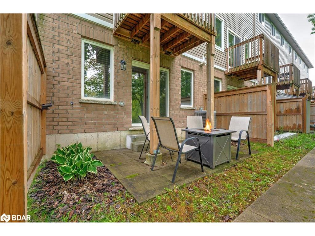 









122


Dundas

Street East, 17,
Waterdown,




ON
L9H 7K6

