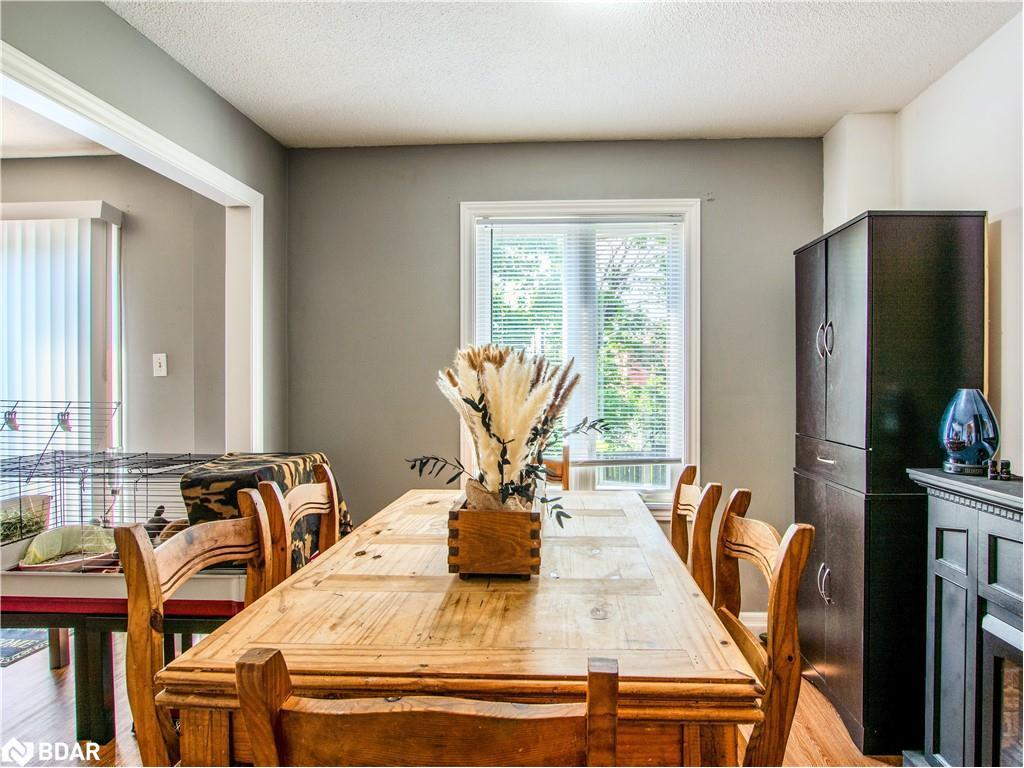 









102


Ferguson

Drive,
Barrie,




ON
L4N 7E5

