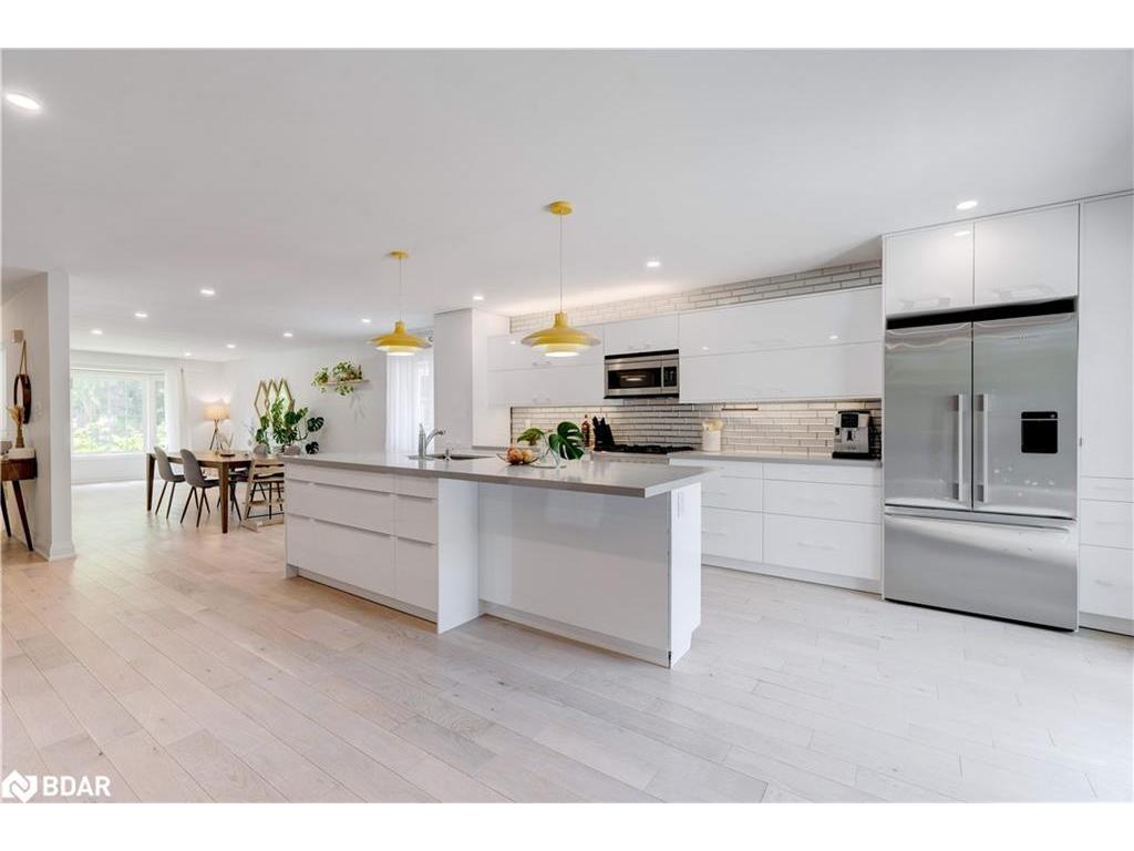 









2139


Marc

Lane,
Burlington,




ON
L7M 3P7

