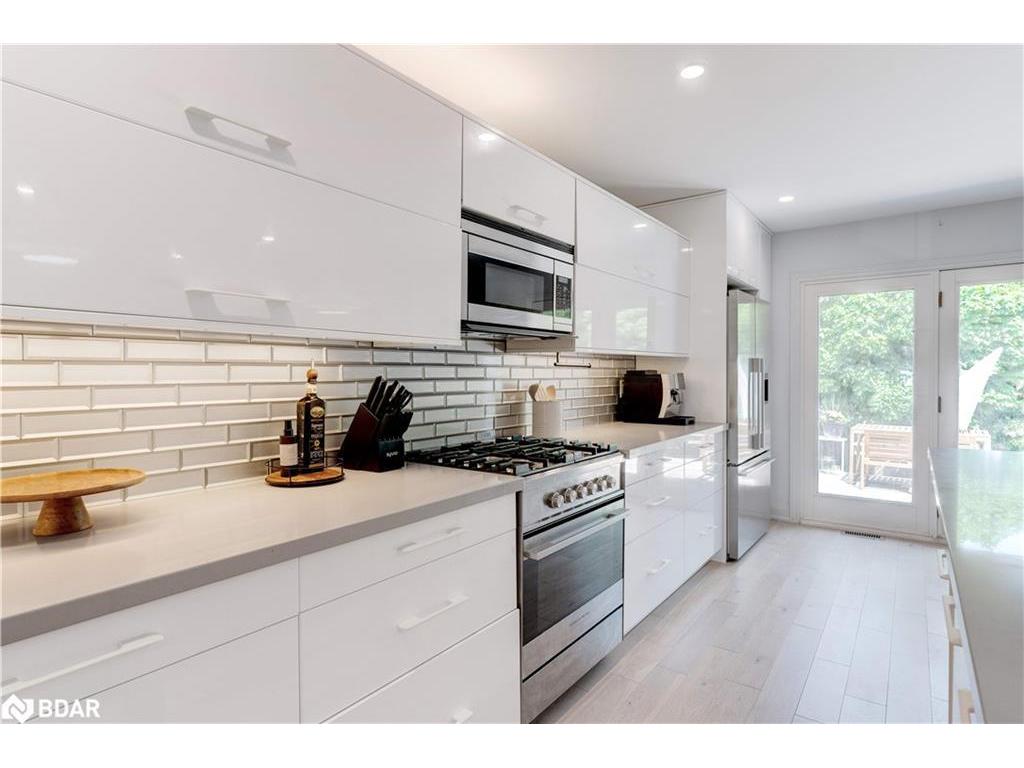 









2139


Marc

Lane,
Burlington,




ON
L7M 3P7

