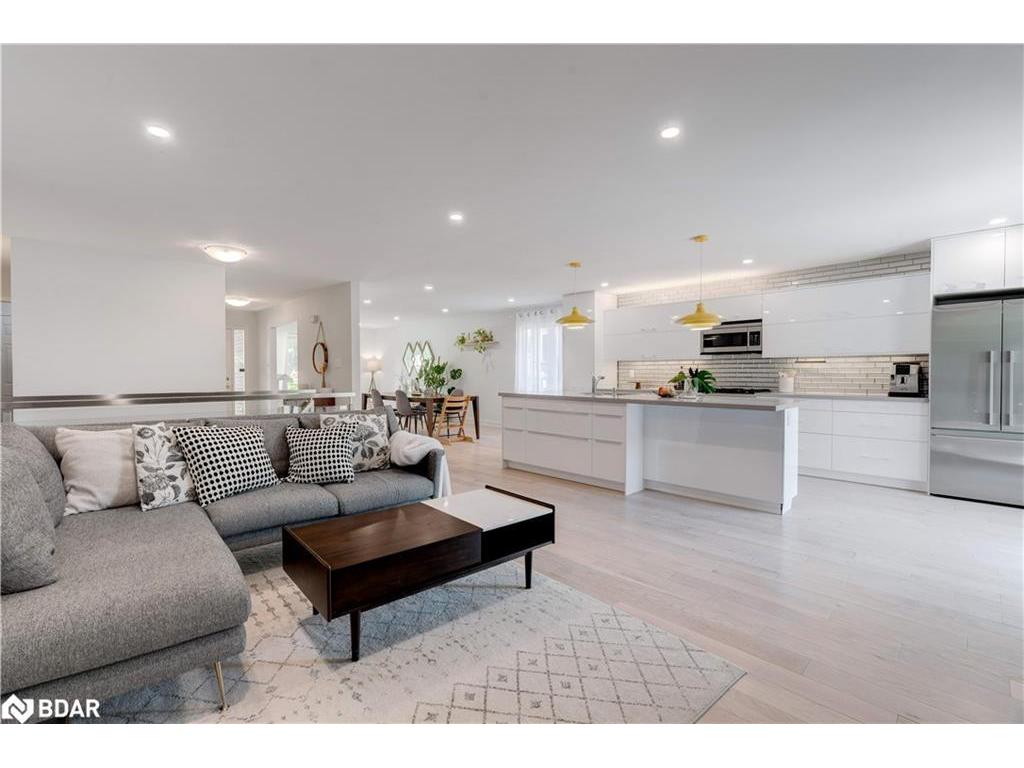 









2139


Marc

Lane,
Burlington,




ON
L7M 3P7

