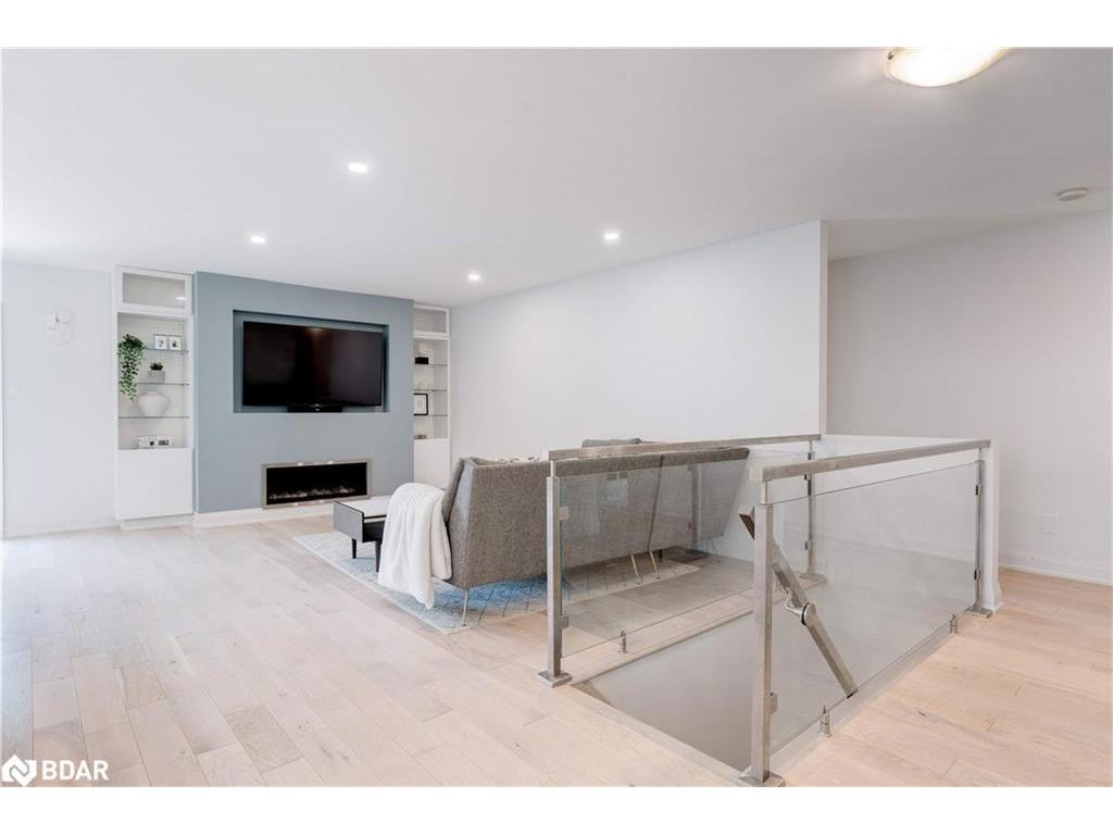 









2139


Marc

Lane,
Burlington,




ON
L7M 3P7

