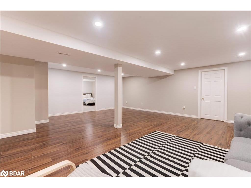 









2139


Marc

Lane,
Burlington,




ON
L7M 3P7

